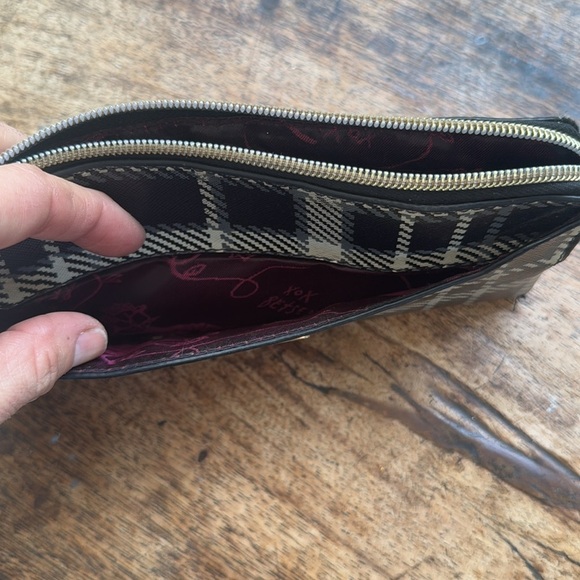 Betsey Johnson Plaid herringbone Wallet wristlet with gold heart & pink logo - Picture 8 of 11